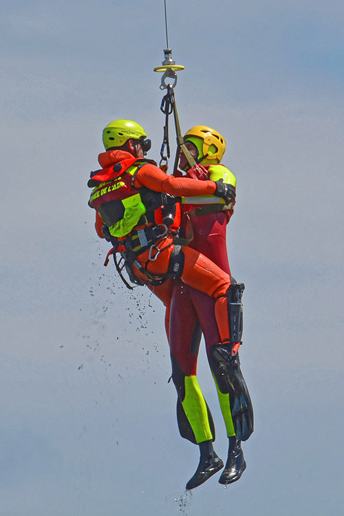 Hélitreuillage avec un hélicoptère SA330 Puma de l'Armée de l'Air