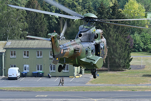 Hélicoptère AS532 Cougar rénové de l'Armée de Terre (ALAT)