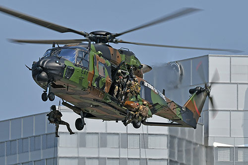 Hélicoptère NH90 Caïman de l'ALAT