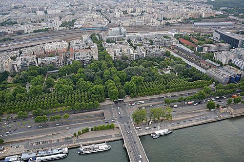 Parc de Bercy et Bercy Village