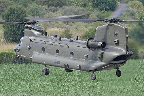 Hélicoptère CH47 Chinook anglais