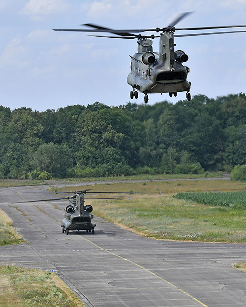 Hélicoptères CH47 Chinook anglais