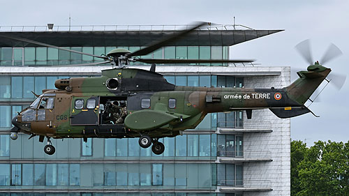 Hélicoptère AS532 Cougar rénové de l'Armée de Terre (ALAT)