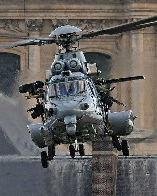 Hélicoptère EC725 Caracal de l'Armée de l'Air