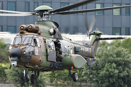 Hélicoptère AS532 Cougar rénové de l'Armée de Terre (ALAT)