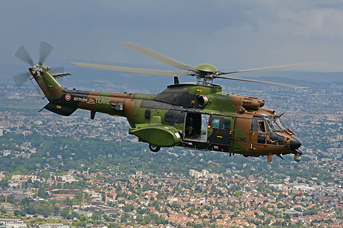 Hélicoptère AS532 Cougar ALAT