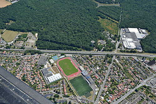 Rambouillet : Cimetière des Eveuses,Stade du Vieux Moulin, Chateau d'eau, Usine L'Oréal