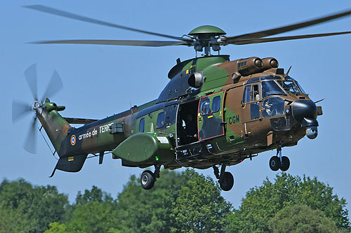 Hélicoptère AS532 Cougar du 4e RHFS