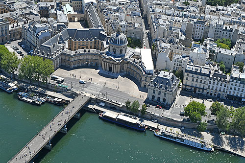 Pont des Arts, Institut de France, Académie des Sciences, Académie française