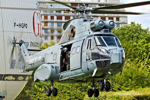 Hélicoptère SA330 Puma SAR Armée Air