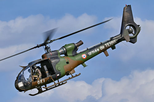 Hélicoptère Gazelle Gatling Armée de Terre ALAT France