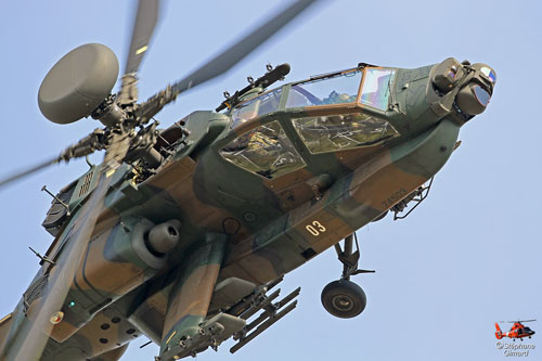 Hélicoptère d'attaque AH64 Apache de l'Armée japonaise (JGSDF)