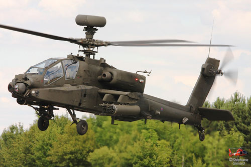 Hélicoptère d'attaque Apache AH Mk1 de l'Armée de Terre britannique