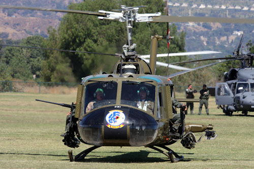 Hélicoptère UH1 Huey US Navy