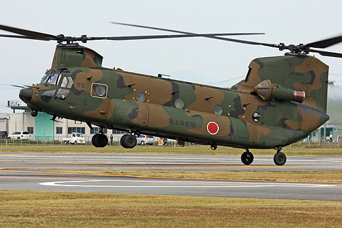 Hélicoptère CH47 Chinook JGSDF