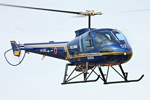 Hélicoptère Enstrom 480 JGSDF