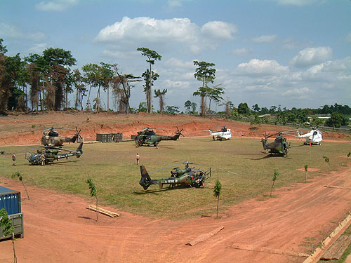 Base ALAT à Duékoué dans l'ouest de la Côte d'Ivoire, près de la frontière avec le Libéria