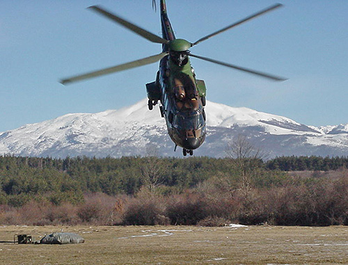 Redécollage de l'hélicoptère Cougar