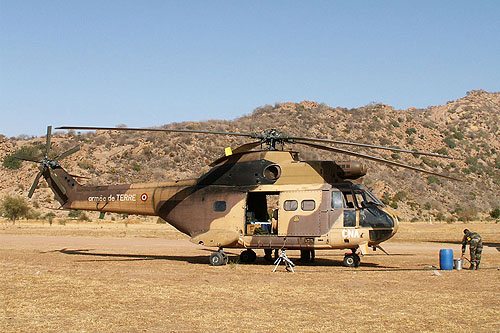 Hélicoptère Puma ALAT au Tchad