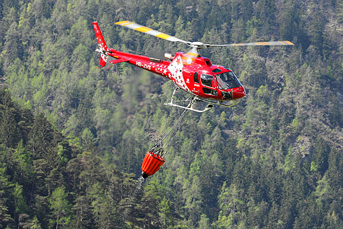 Hélicoptère AS350 Ecureuil Air Zermatt