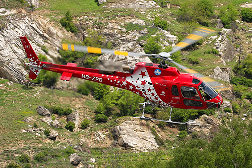 Hélicoptère AS350 Ecureuil Air Zermatt