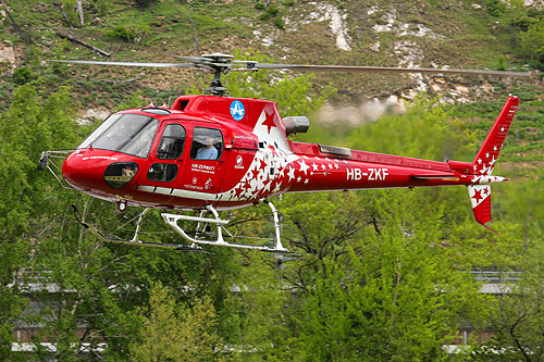 Hélicoptère AS350 Ecureuil Air Zermatt