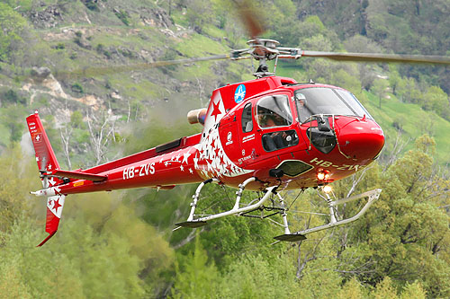 Hélicoptère AS350 Ecureuil Air Zermatt