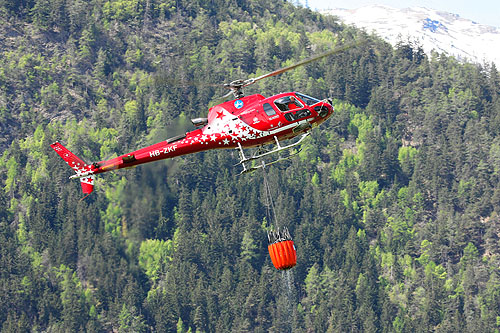 Hélicoptère AS350 Ecureuil Air Zermatt