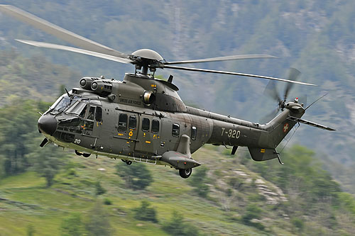 Hélicoptère AS332 M1 SuperPuma de l'armée suisse