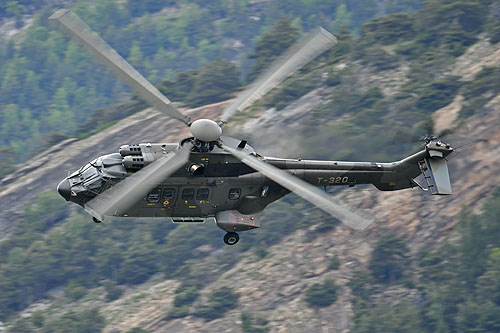 Hélicoptère AS332 M1 SuperPuma de l'armée suisse