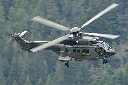 Hélicoptère AS332 M1 SuperPuma de l'armée suisse