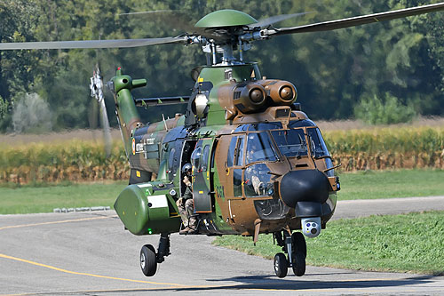 Hélicoptère AS532 Cougar ALAT