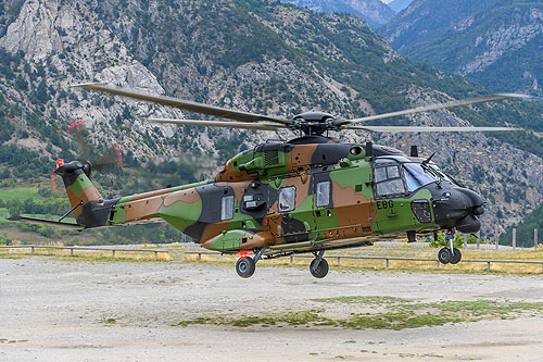 Hélicoptère NH90 EBG Caïman ALAT