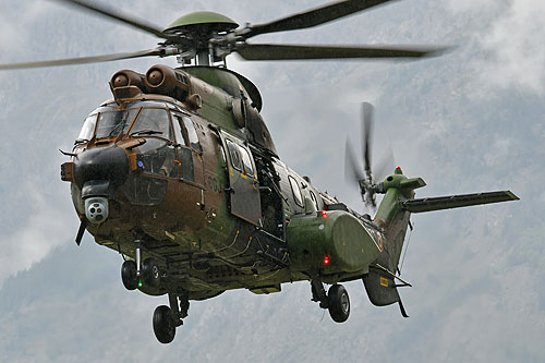 Hélicoptère AS532 Cougar ALAT