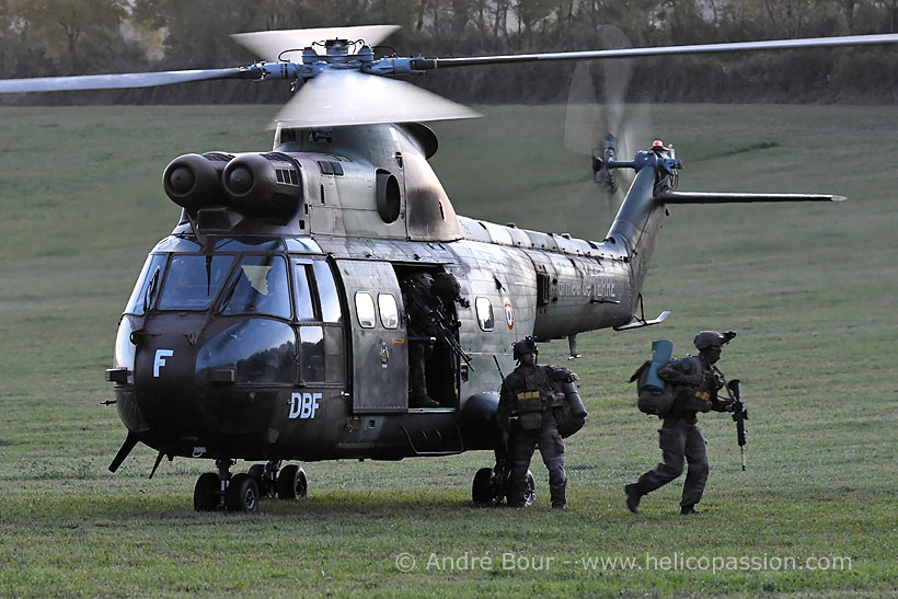 Hélicoptère SA330 Puma ALAT