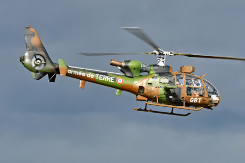 Hélicoptère Gazelle Gatling de l'Armée de Terre française (ALAT)