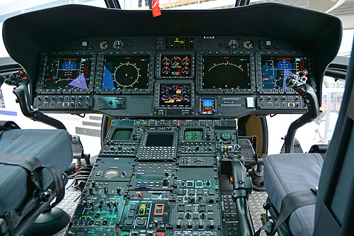 Cockpit de l'hélicoptère H225M