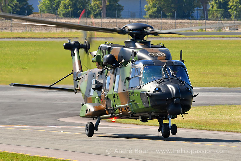 Hélicoptère de transport NH90 de l'Armée de Terre française (ALAT)