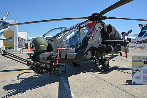 Hélicoptère d'attaque T129 ATAK du constructeur turc TAI