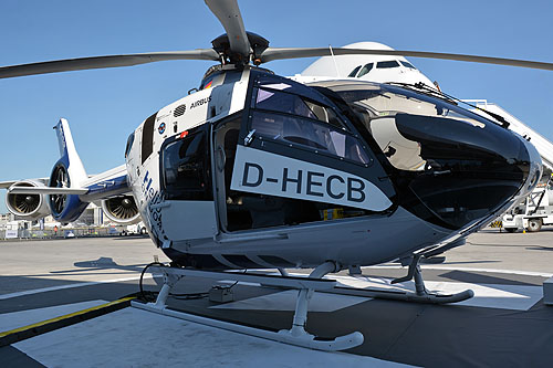 Hélicoptère H135 / EC135 T3 D-HECB Helionix sur le Stand d'AIRBUS HELICOPTERS