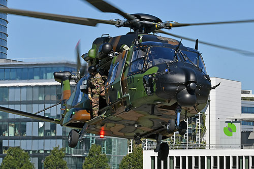 Hélicoptère NH90 Caïman ALAT 