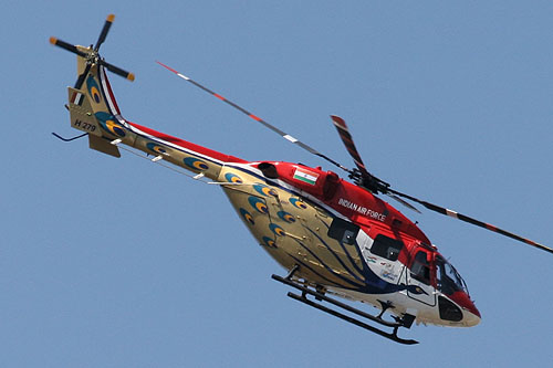 Hélicoptère Dhruv HAL