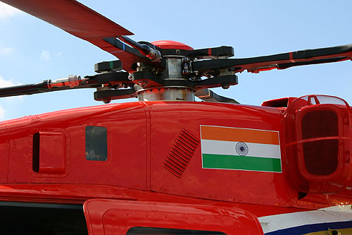 Hélicoptère Dhruv HAL