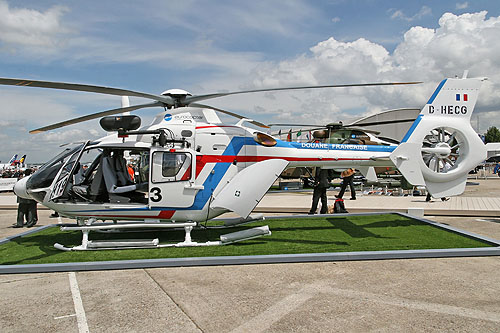 Hélicoptère EC135 Douanes françaises