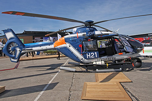 Hélicoptère EC135