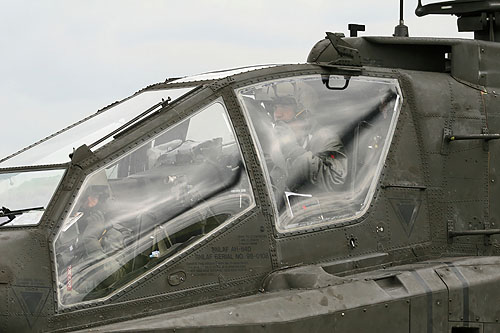 Hélicoptère AH64 Apache KLU