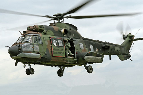 Hélicoptère AS532 Cougar KLU