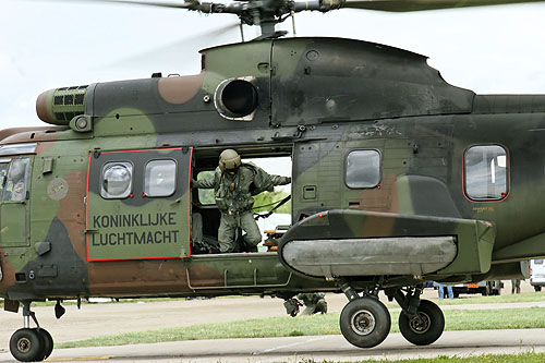 Hélicoptère AS532 Cougar KLU