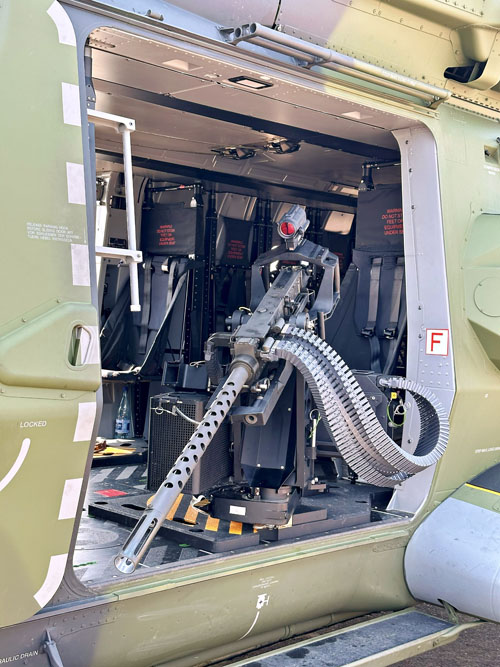 Mitrailleuse de porte à bord d'un hélicoptère NH90 de la Bundeswehr