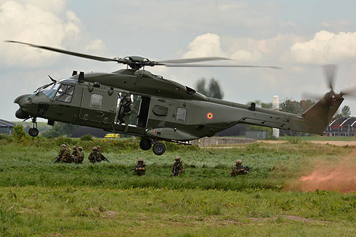 Hélicoptère NH90 MTH belge